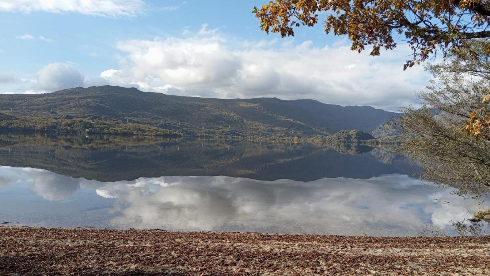 Villa Espejo De Soledades Vigo de Sanabria Esterno foto